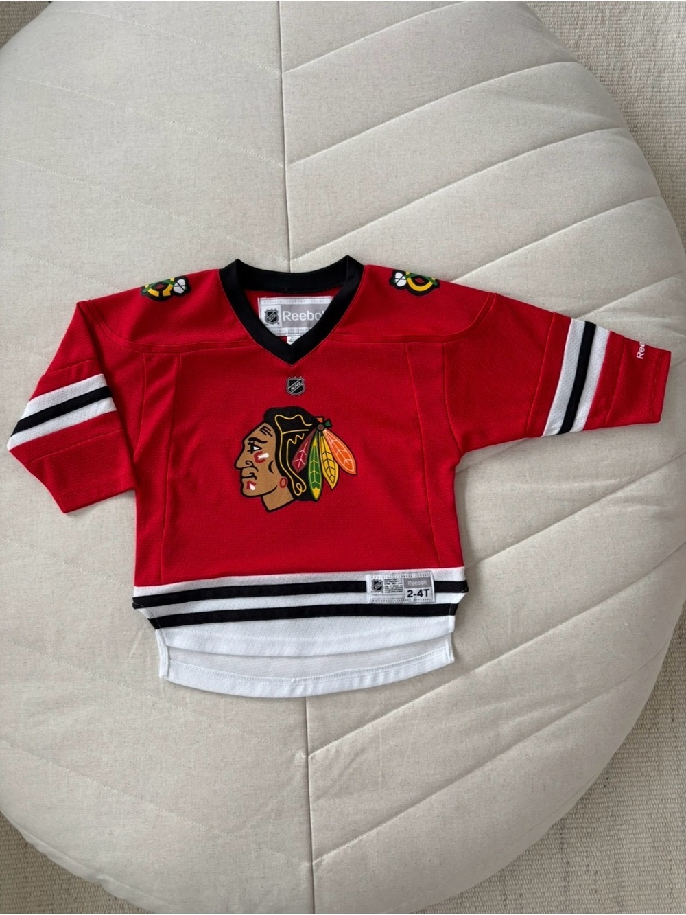 | Reebok | NHL | Chicago Blackhawks Hockey Jersey Youth Toddler size 2T-4T